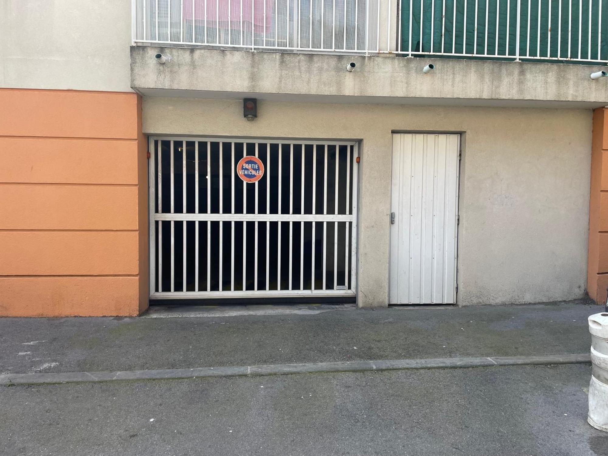 セットL'Amandier - Clim Et Parking -アパートメント エクステリア 写真